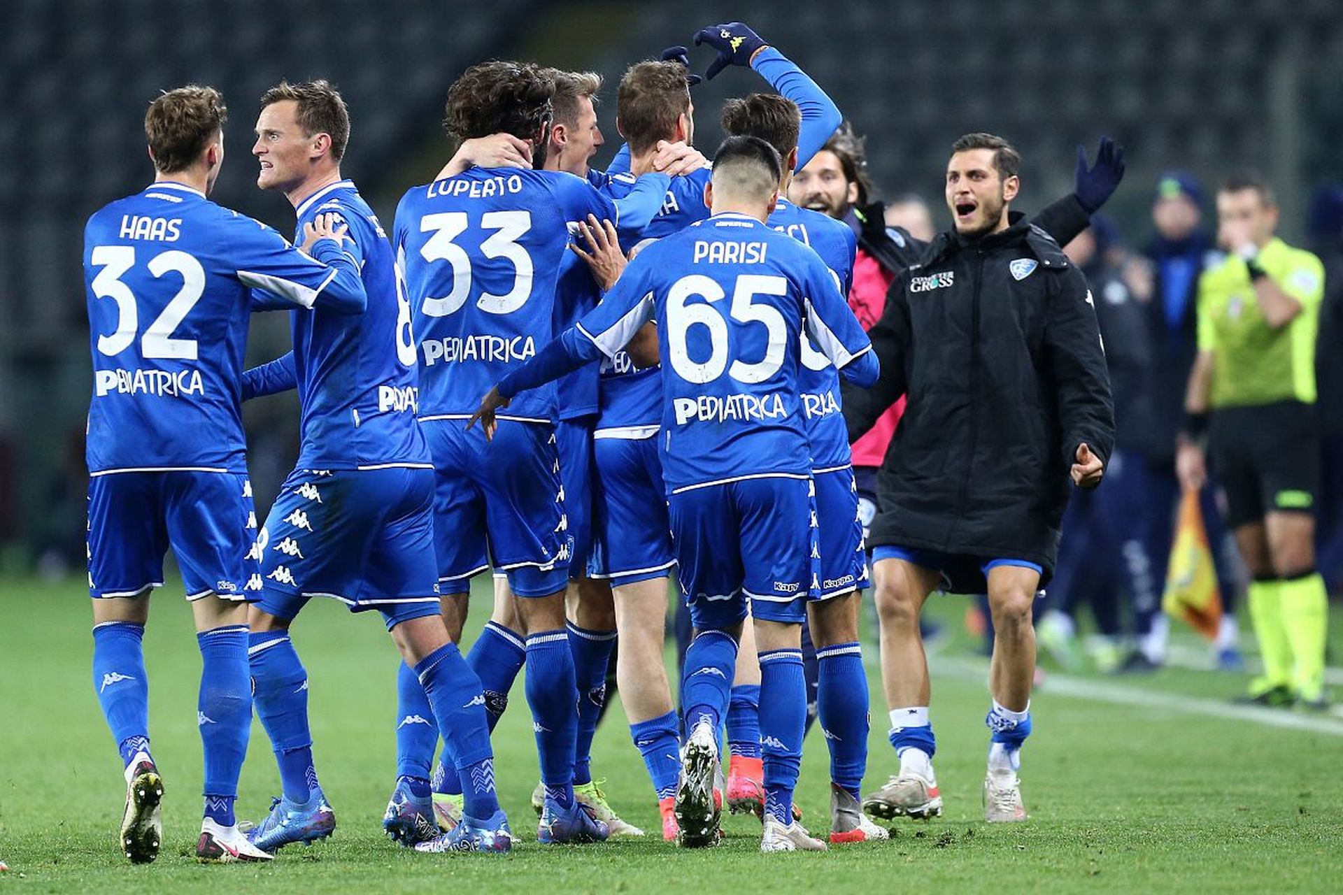 的後防和前 的後防和前