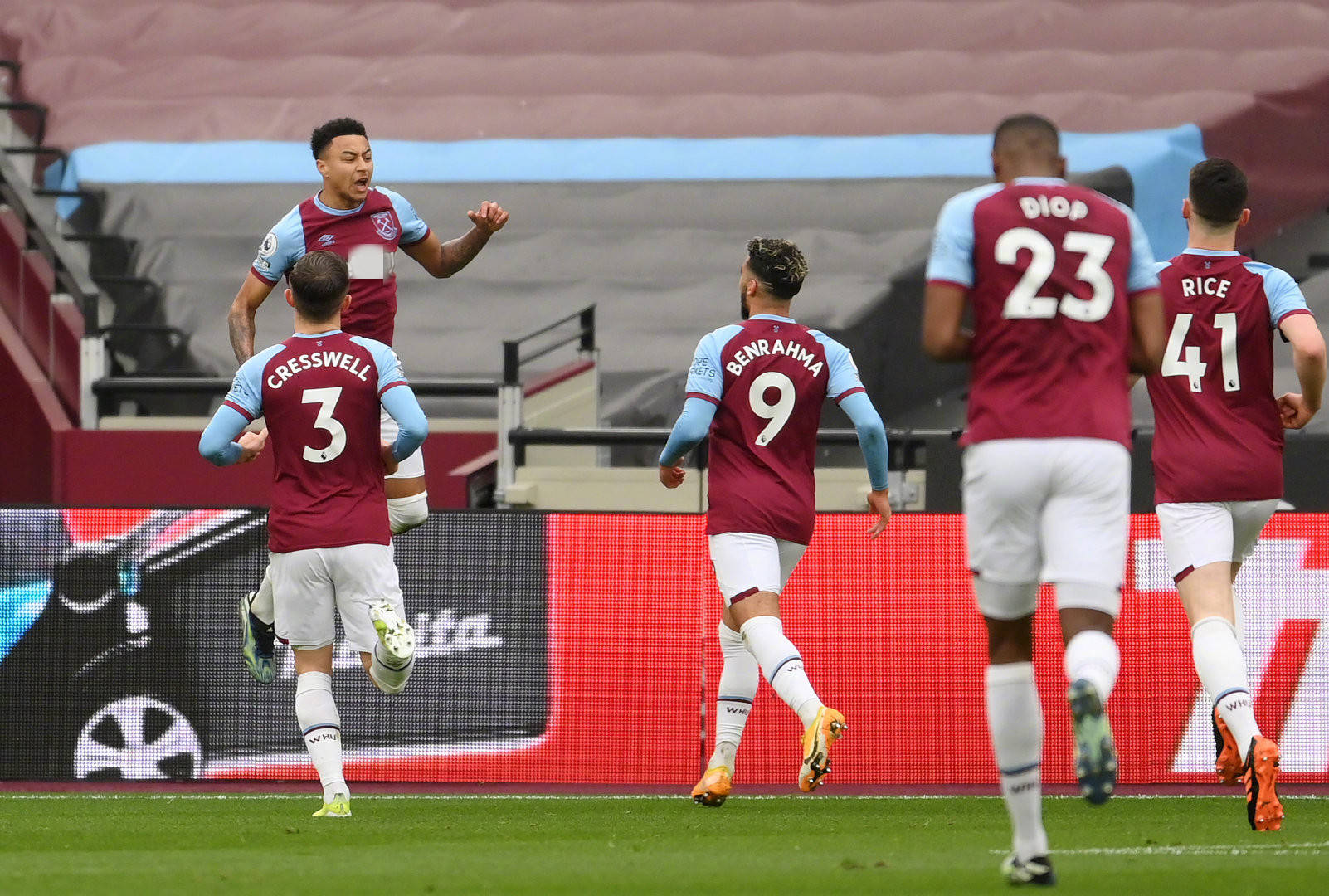 但她并不是 但她并不是